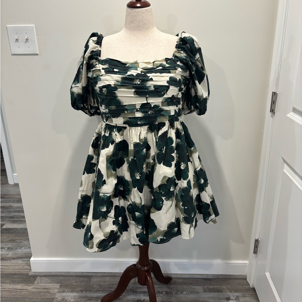 Abercrombie & Fitch Black and White Puff Sleeve Mini Dress